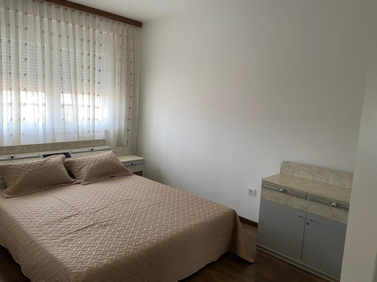 Private Apartments Prishtina Prishtinë Exterior photo